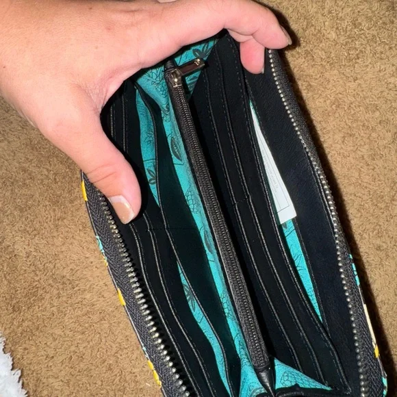 Disney Parks Loungefly Dolewhip Pineapple Wallet - Picture 8 of 8